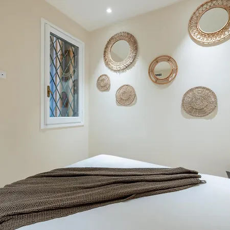 Apartman Charming 3 Bedroom In The Historic Center
