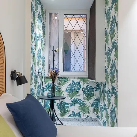 Apartman Charming 3 Bedroom In The Historic Center Róma
