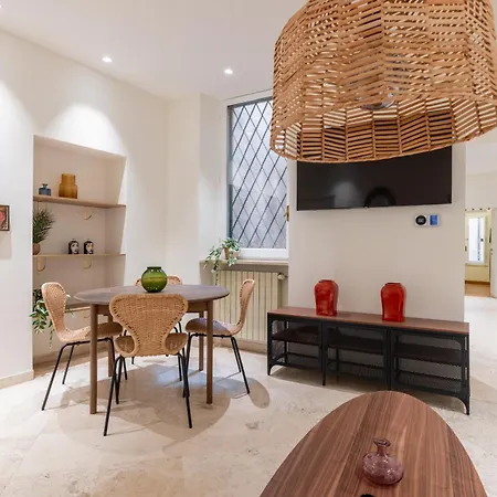 Apartman Charming 3 Bedroom In The Historic Center