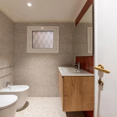 Charming 3 Bedroom In The Historic Center *